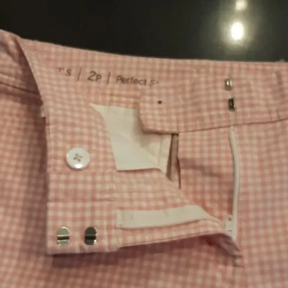 Talbots Perfect Short - Picture 4 of 11